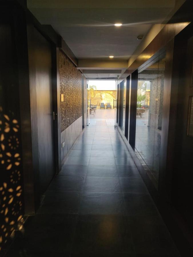 Hotel Casaya Inn Chinhat Exterior foto