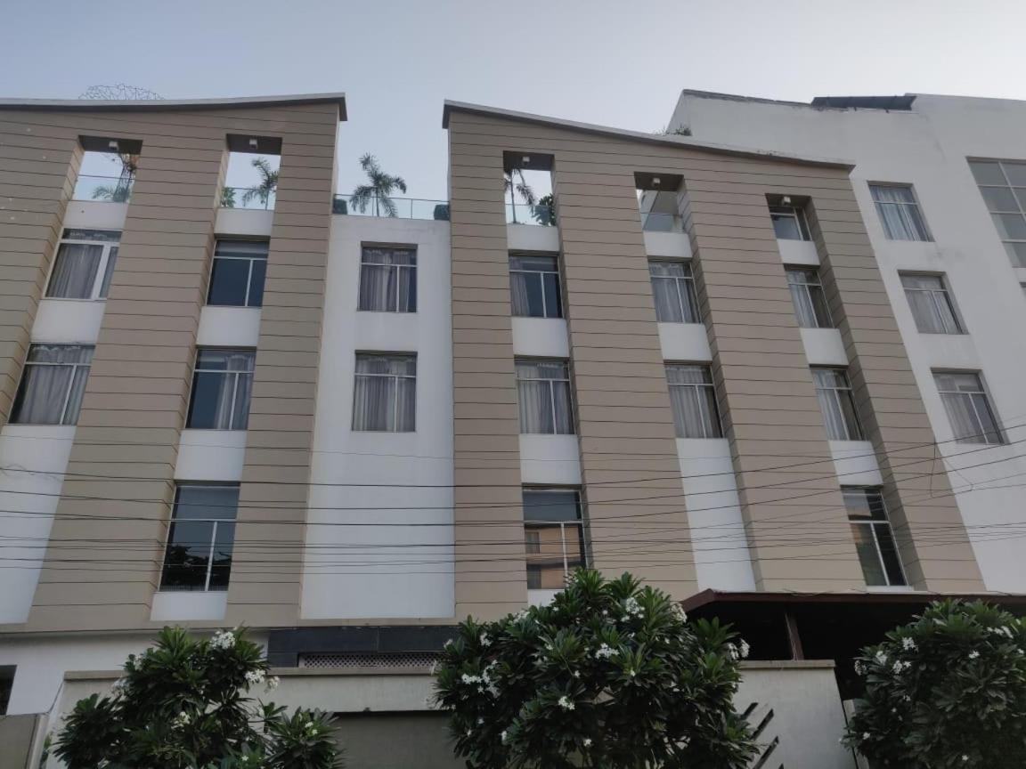 Hotel Casaya Inn Chinhat Exterior foto